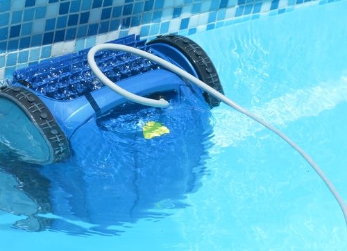 How Do Robotic Pool Vacuums Work