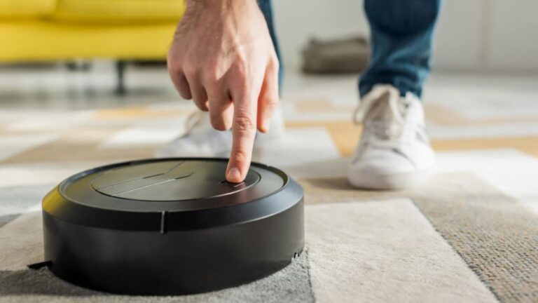 How Long Should a Robot Vacuum Last