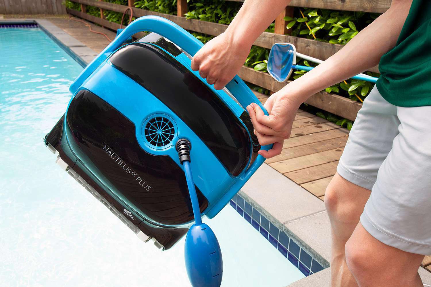 What is the Best Pool Vacuum Robot