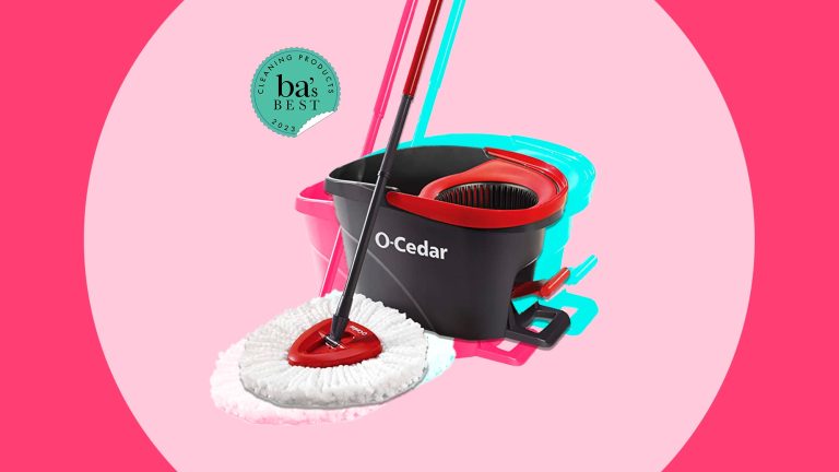 How to Mop With a Bucket?